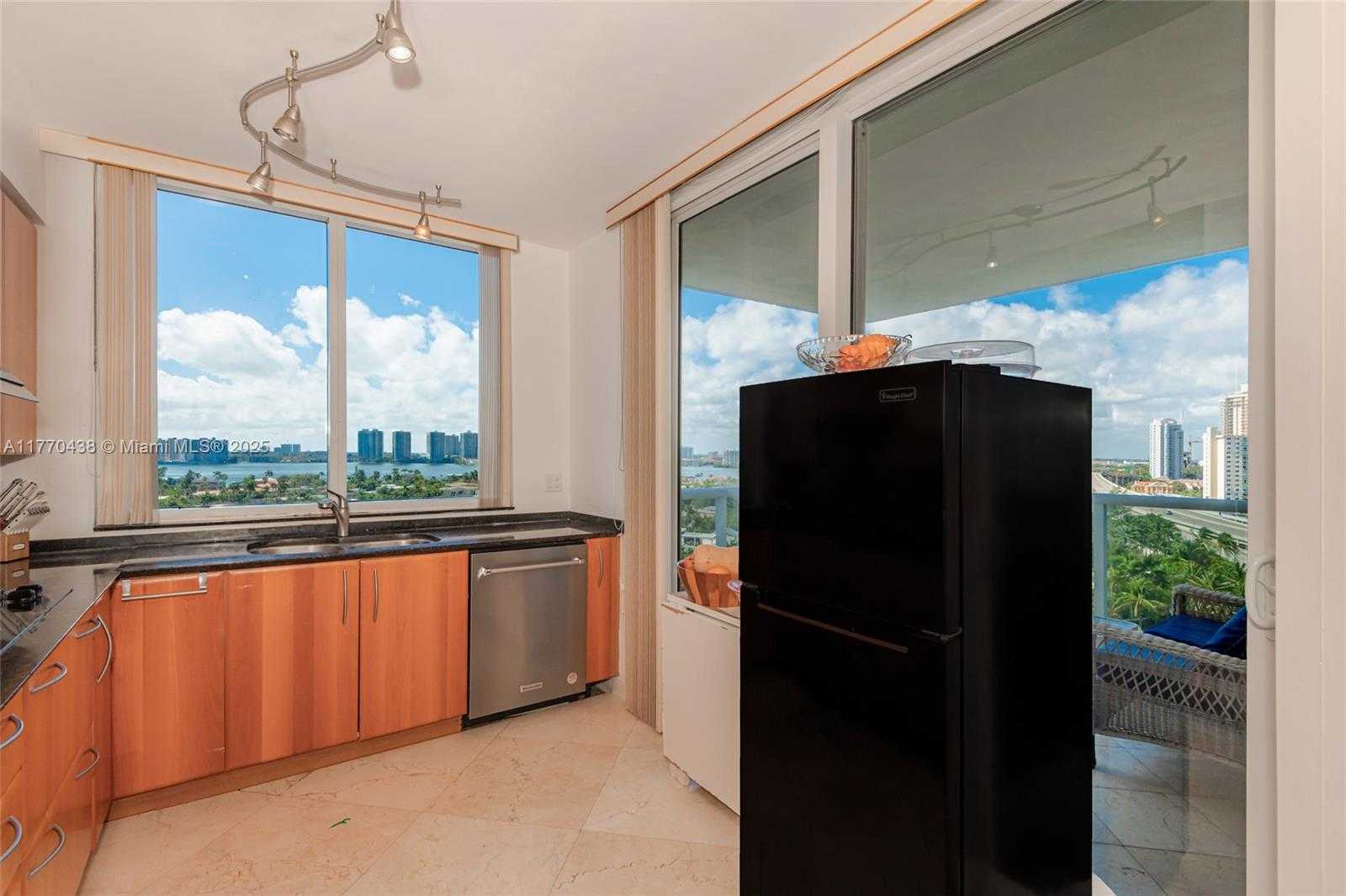 Small Image of 19111 COLLINS AVE 2+DEN #1007, Sunny Isles Beach Number 14