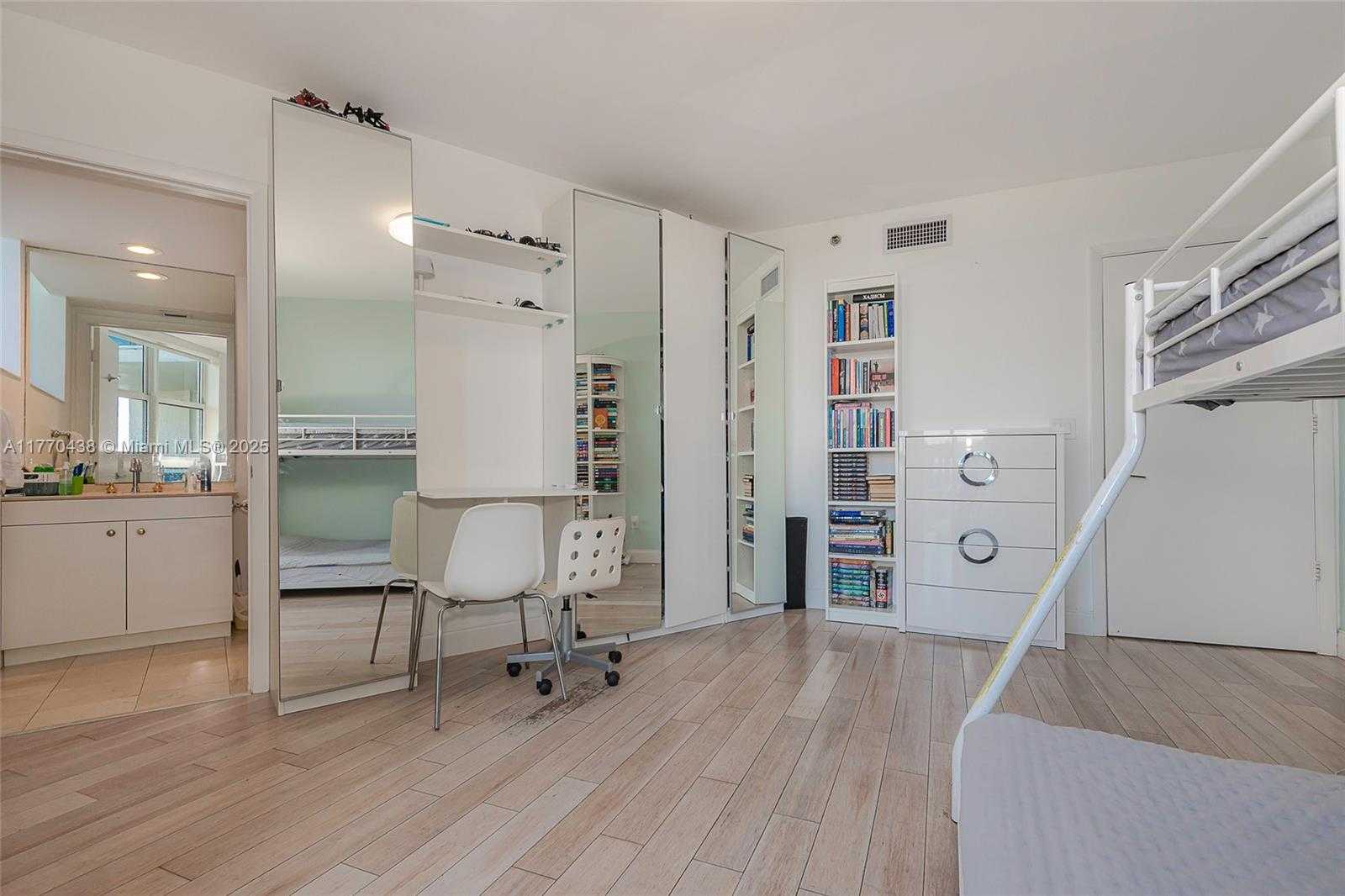 Small Image of 19111 COLLINS AVE 2+DEN #1007, Sunny Isles Beach Number 21