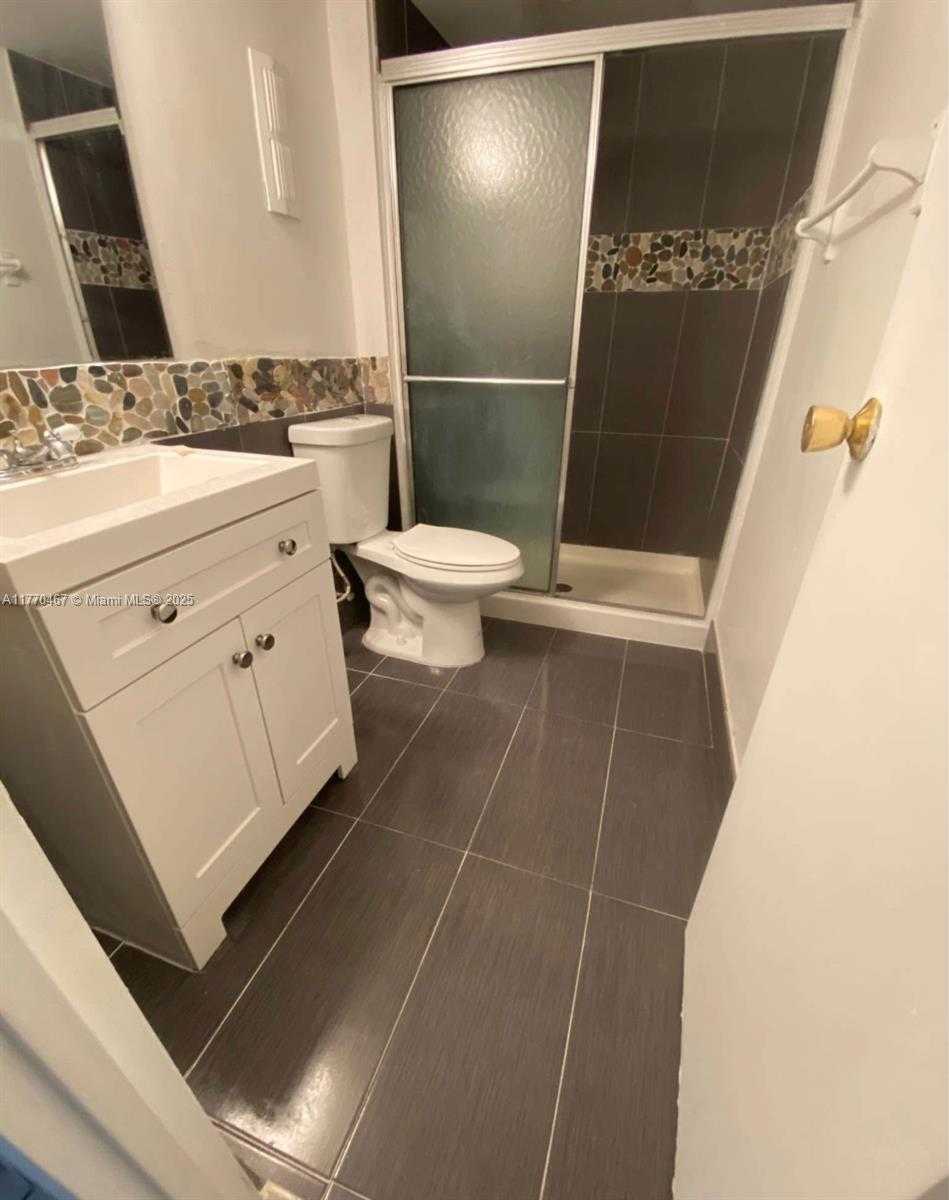 Small Image of 16950 #120, North Miami Beach Number 2