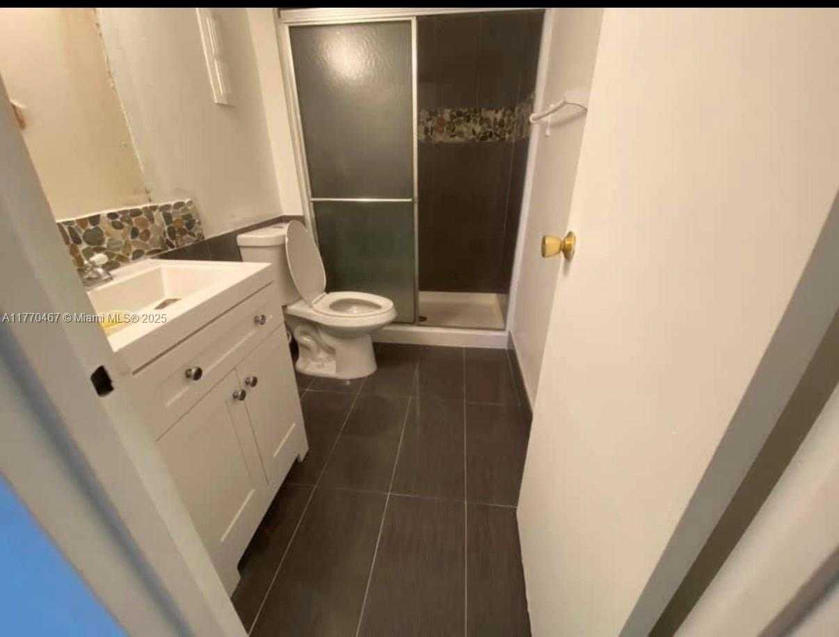 Small Image of 16950 #120, North Miami Beach Number 9