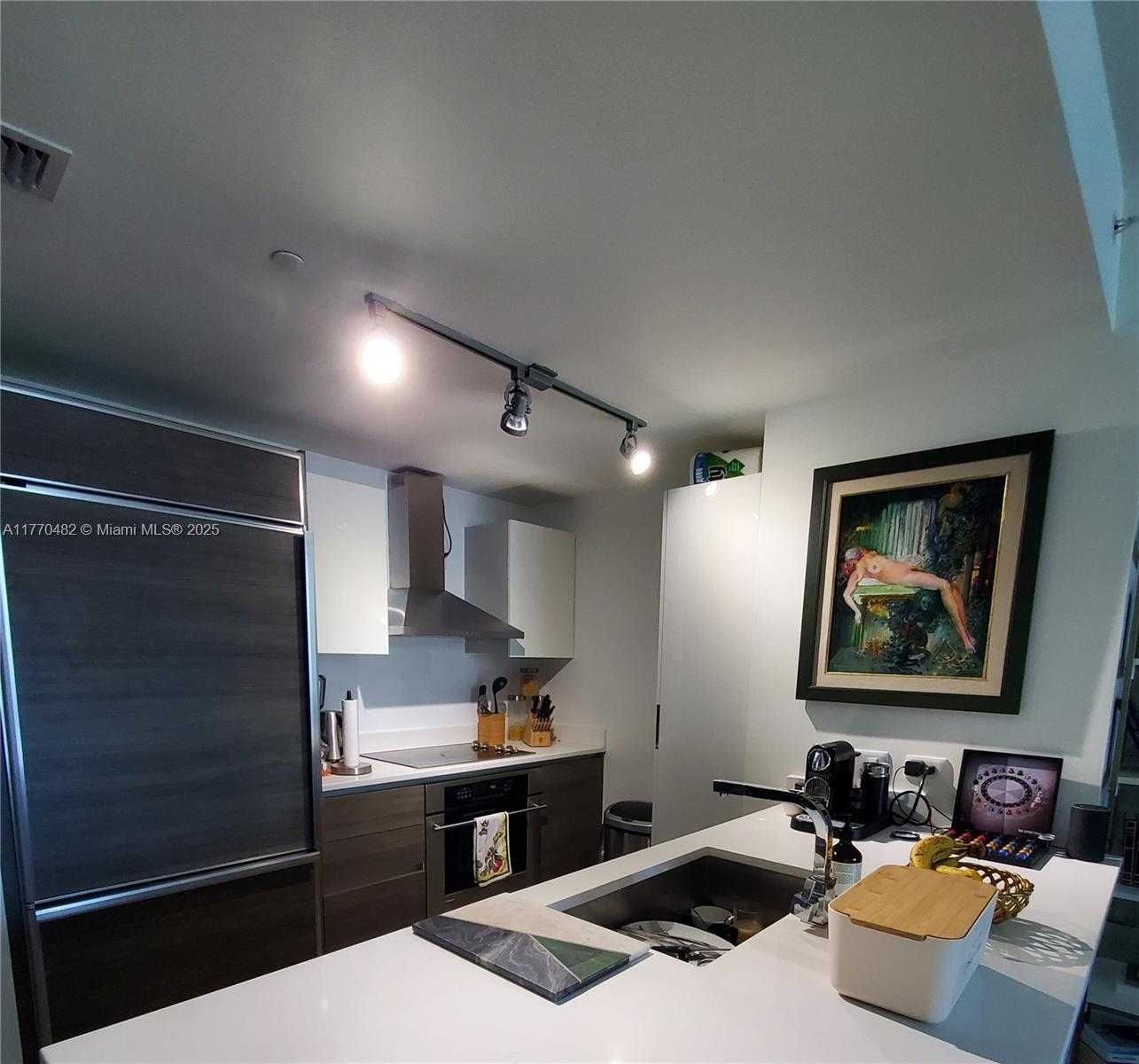Small Image of 1100 S MIAMI AVE #602, Miami Number 9
