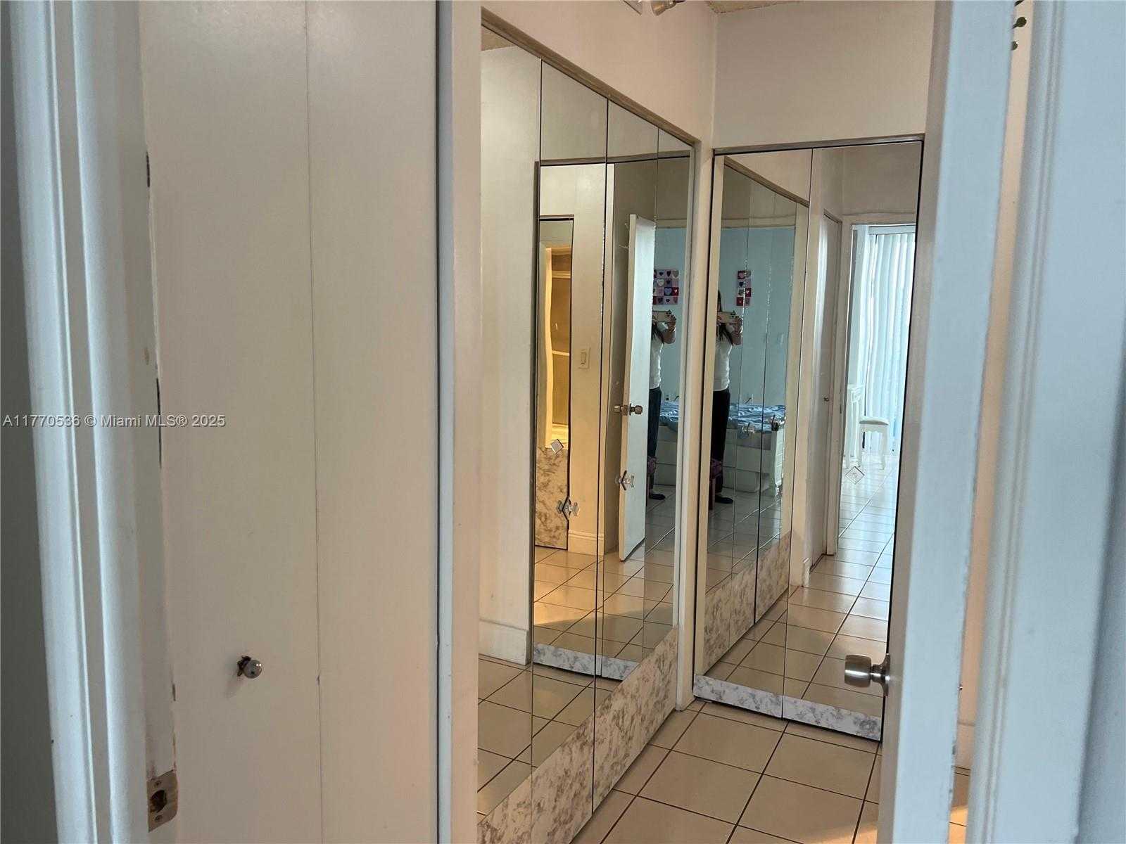 Small Image of 20515 EAST COUNTRY CLUB DR #1041, Aventura Number 16