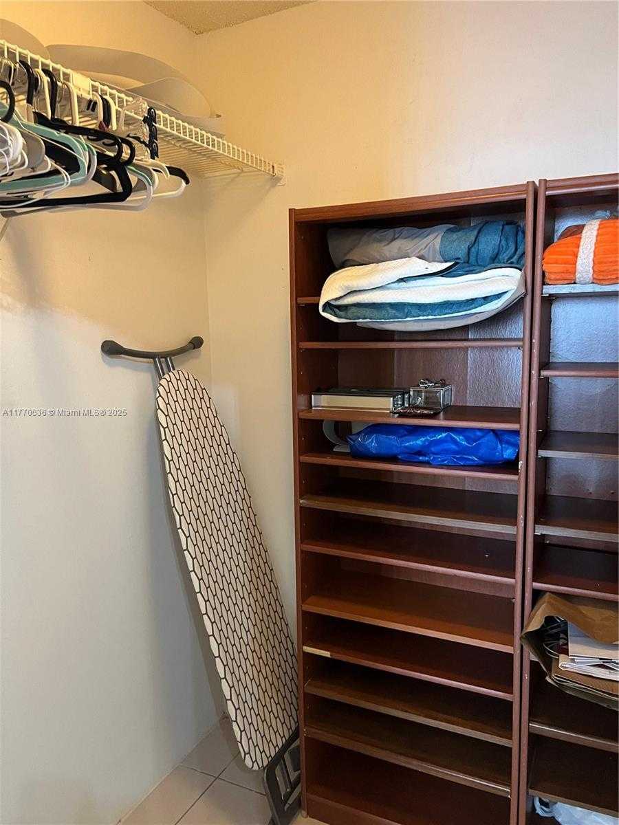 Small Image of 20515 EAST COUNTRY CLUB DR #1041, Aventura Number 18