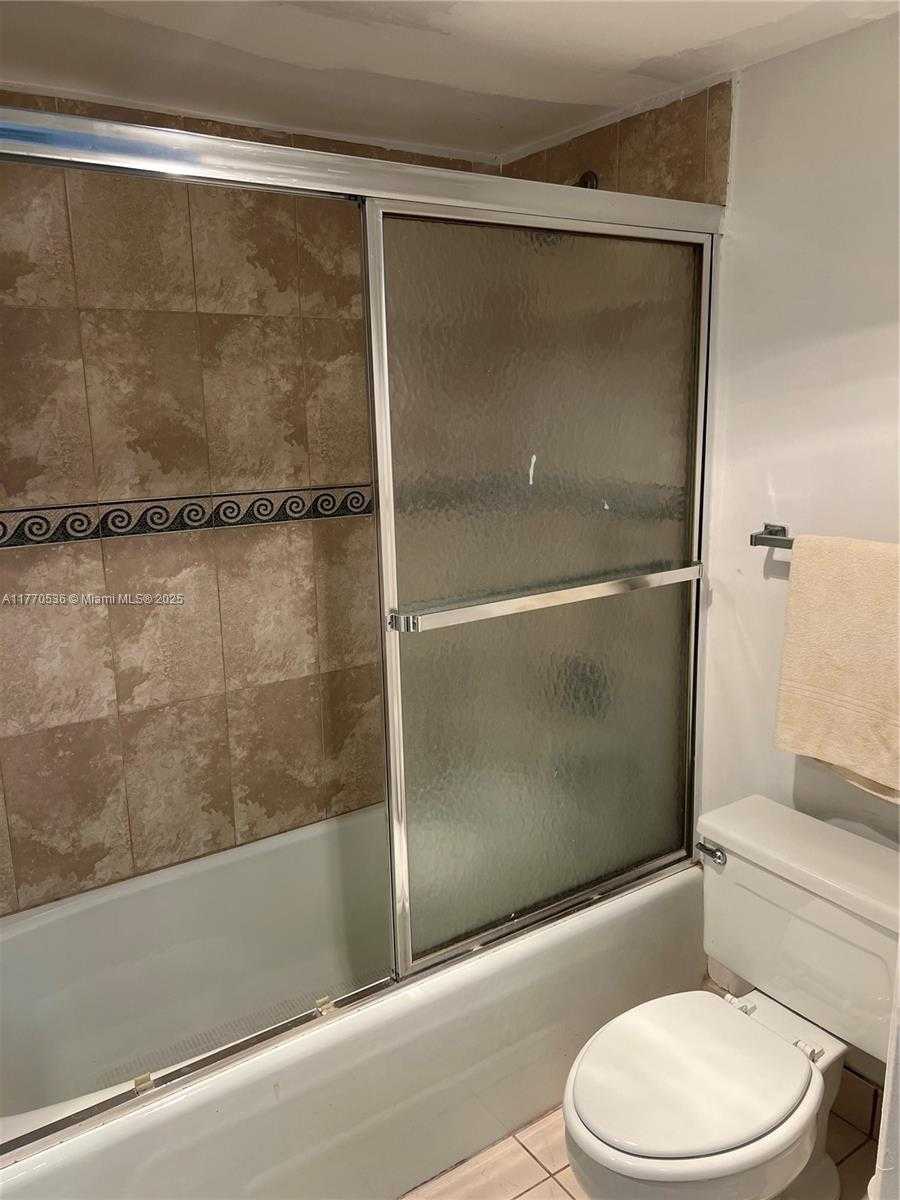 Small Image of 20515 EAST COUNTRY CLUB DR #1041, Aventura Number 19