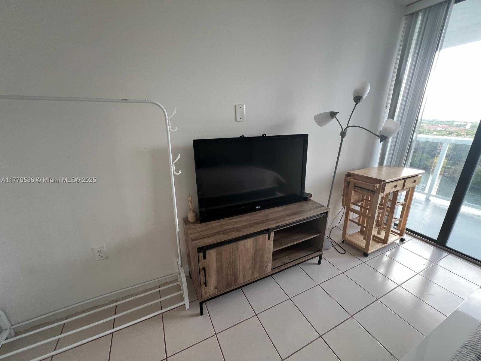 Small Image of 20515 EAST COUNTRY CLUB DR #1041, Aventura Number 26
