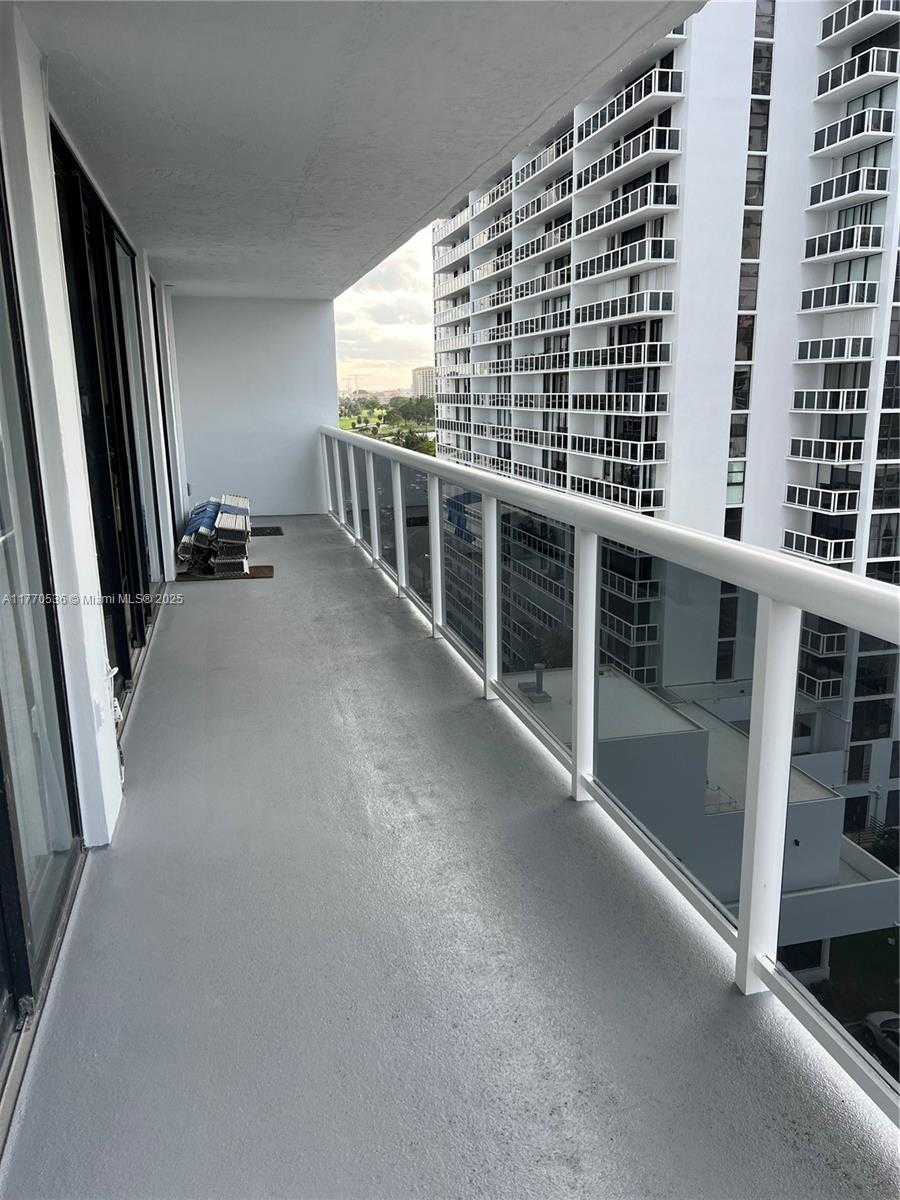 Small Image of 20515 EAST COUNTRY CLUB DR #1041, Aventura Number 6