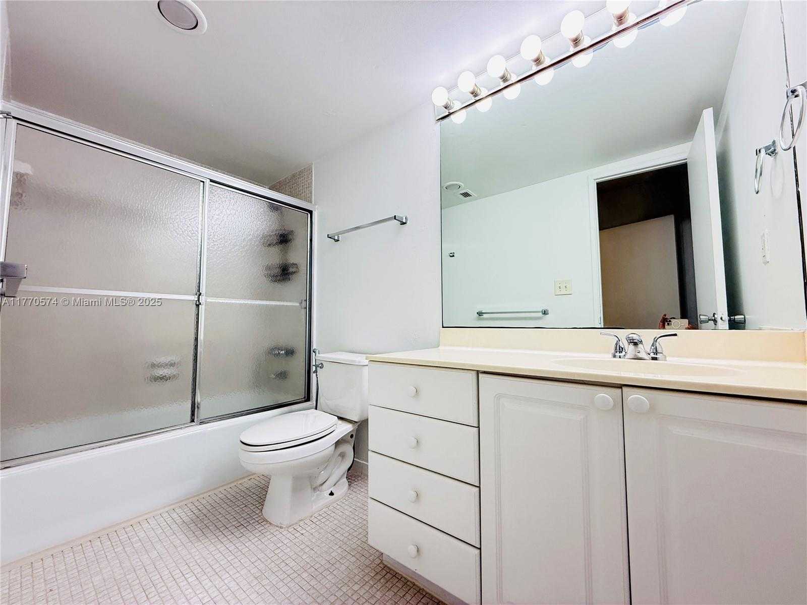 Small Image of 19380 COLLINS AVE #1605, Sunny Isles Beach Number 11