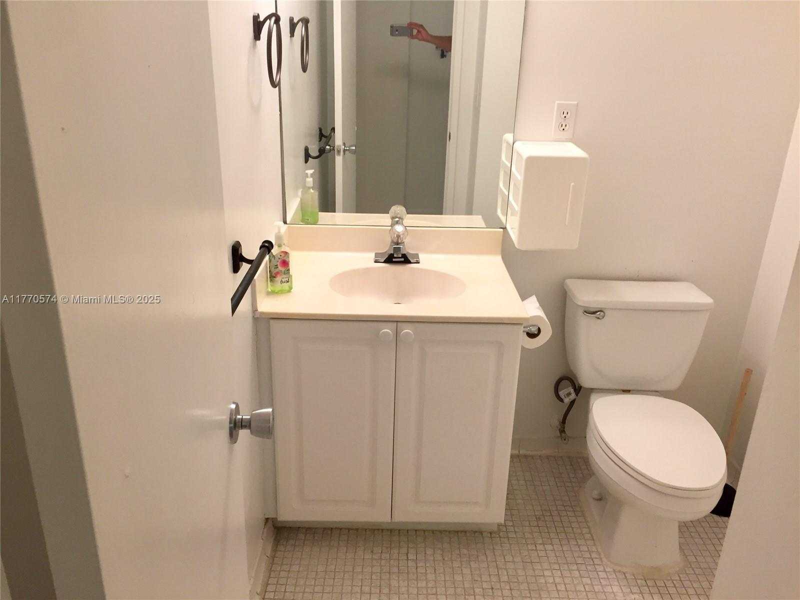 Small Image of 19380 COLLINS AVE #1605, Sunny Isles Beach Number 15