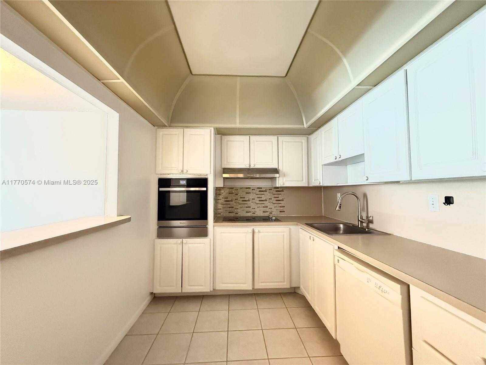 Small Image of 19380 COLLINS AVE #1605, Sunny Isles Beach Number 6