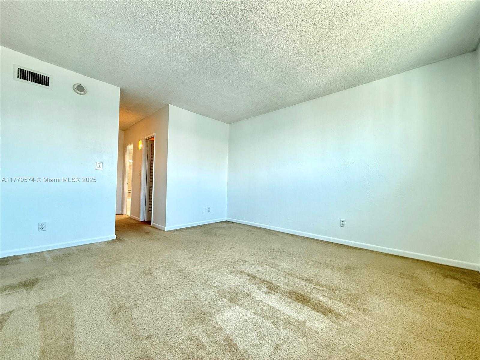 Small Image of 19380 COLLINS AVE #1605, Sunny Isles Beach Number 9