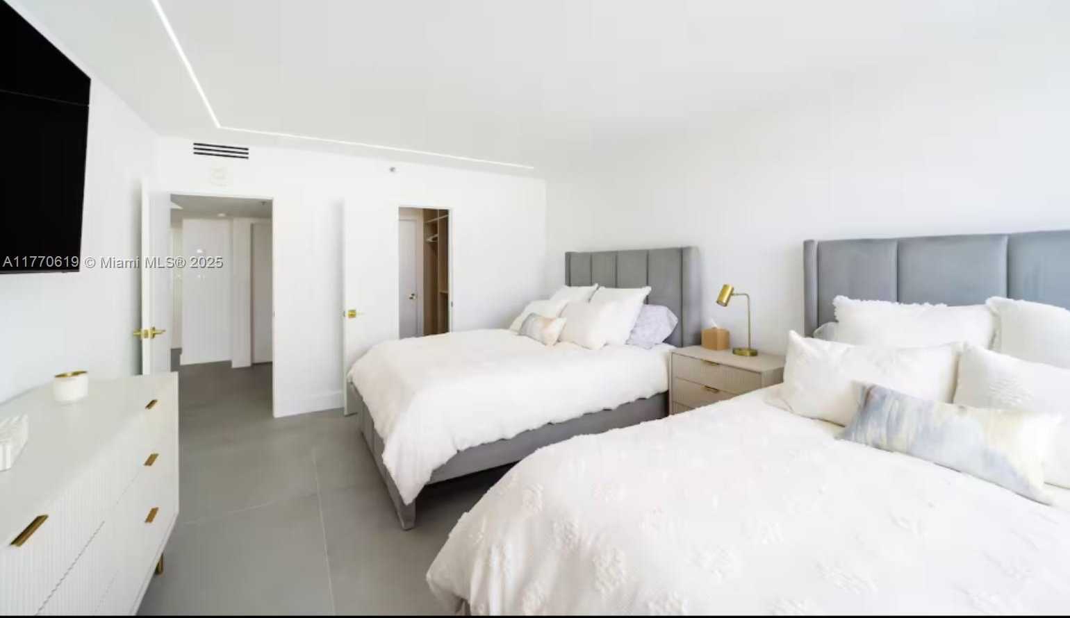 Small Image of 100 LINCOLN RD #843, Miami Beach Number 11