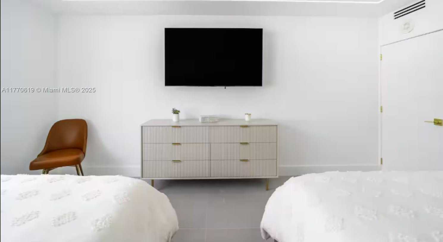 Small Image of 100 LINCOLN RD #843, Miami Beach Number 14