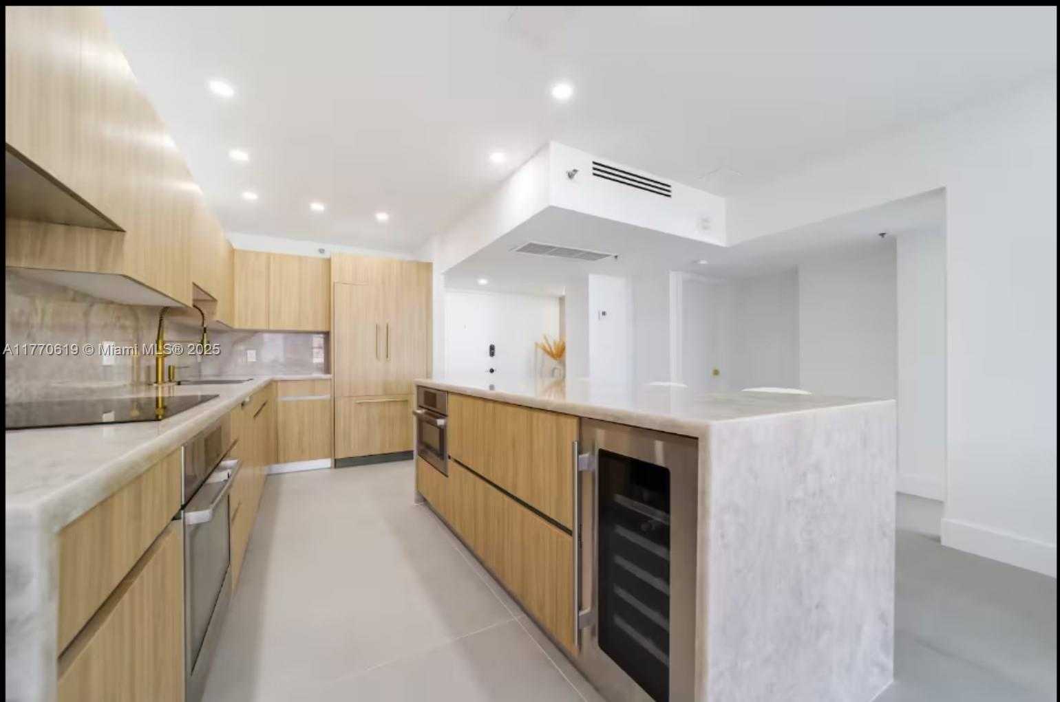 Small Image of 100 LINCOLN RD #843, Miami Beach Number 9