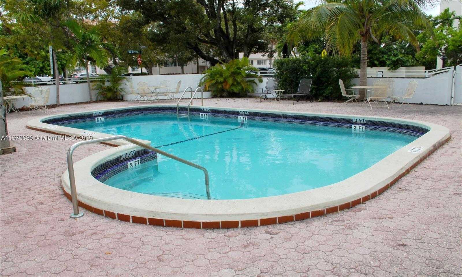 Small Image of 1075 93RD ST #101, Bay Harbor Islands Number 2