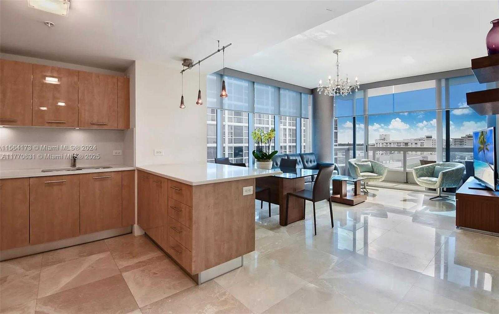 Small Image of 6899 COLLINS AVE #709, Miami Beach Number 3