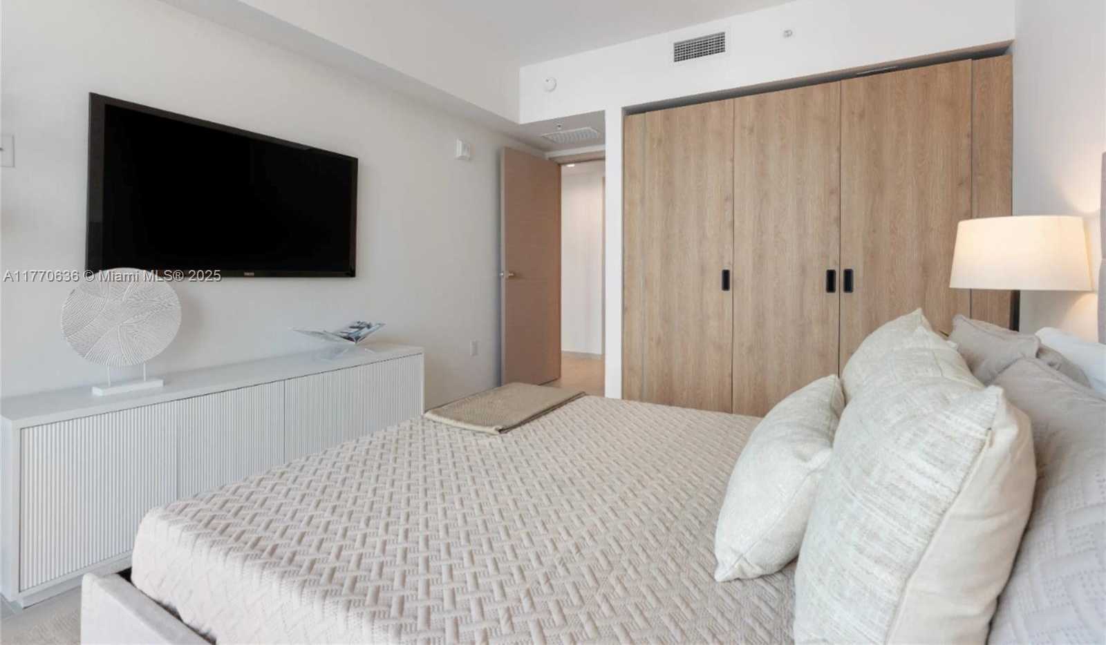 Small Image of 10281 WEST BAY HARBOR DR #301, Bay Harbor Islands Number 34