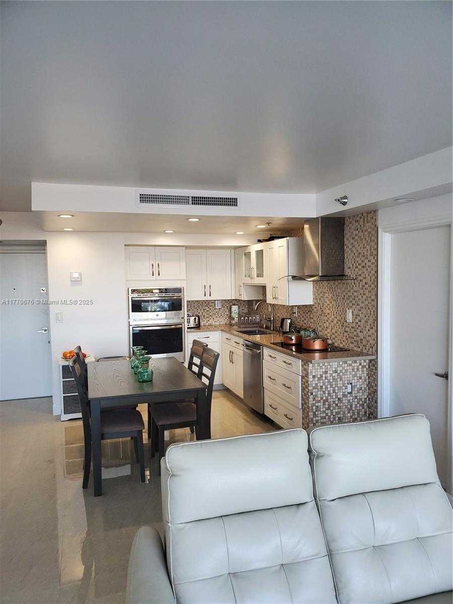 Small Image of 20515 EAST COUNTRY CLUB DR #644, Aventura Number 15