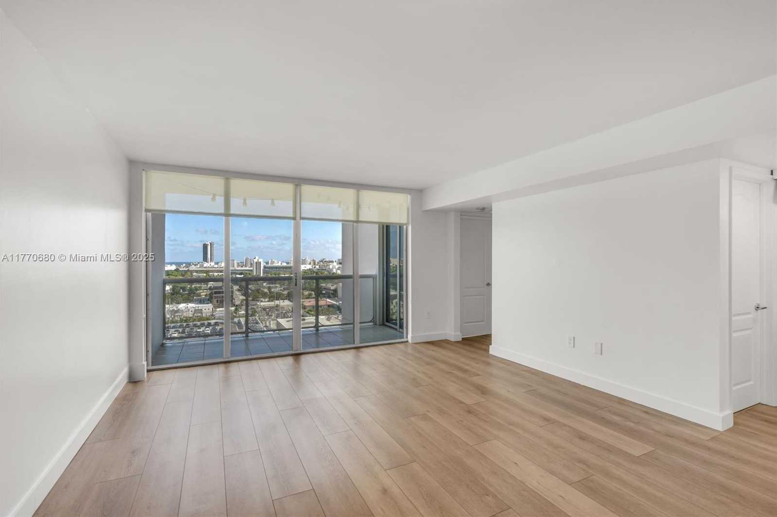 Small Image of 1900 SUNSET HARBOUR DR #1615, Miami Beach Number 2