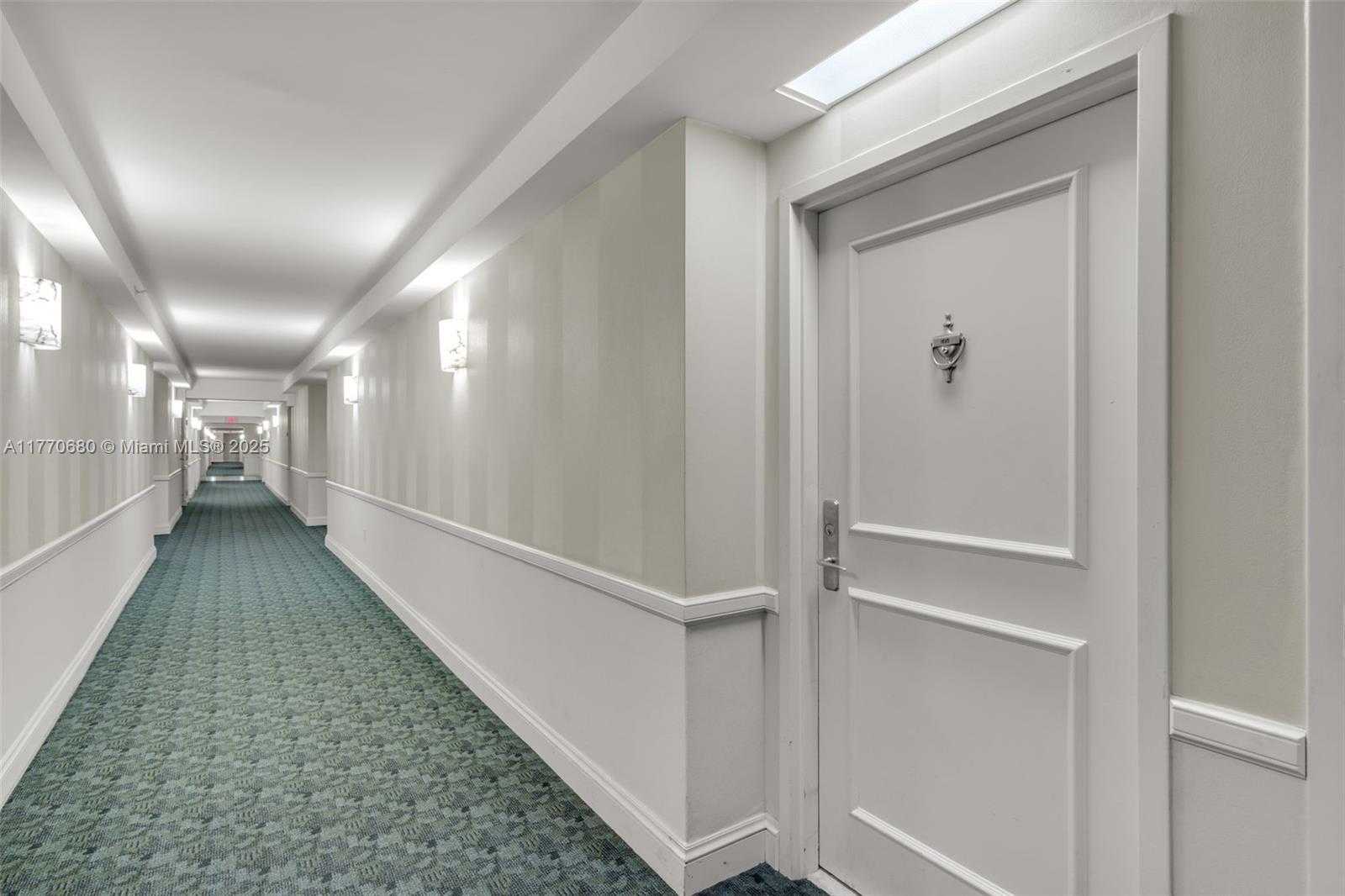 Small Image of 1900 SUNSET HARBOUR DR #1615, Miami Beach Number 31