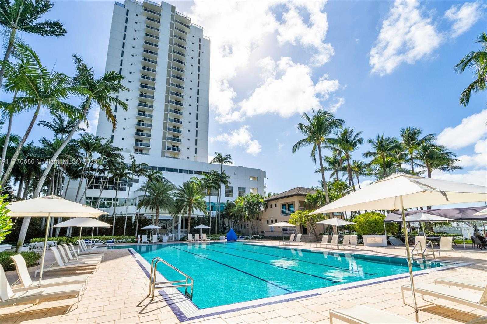 Small Image of 1900 SUNSET HARBOUR DR #1615, Miami Beach Number 36