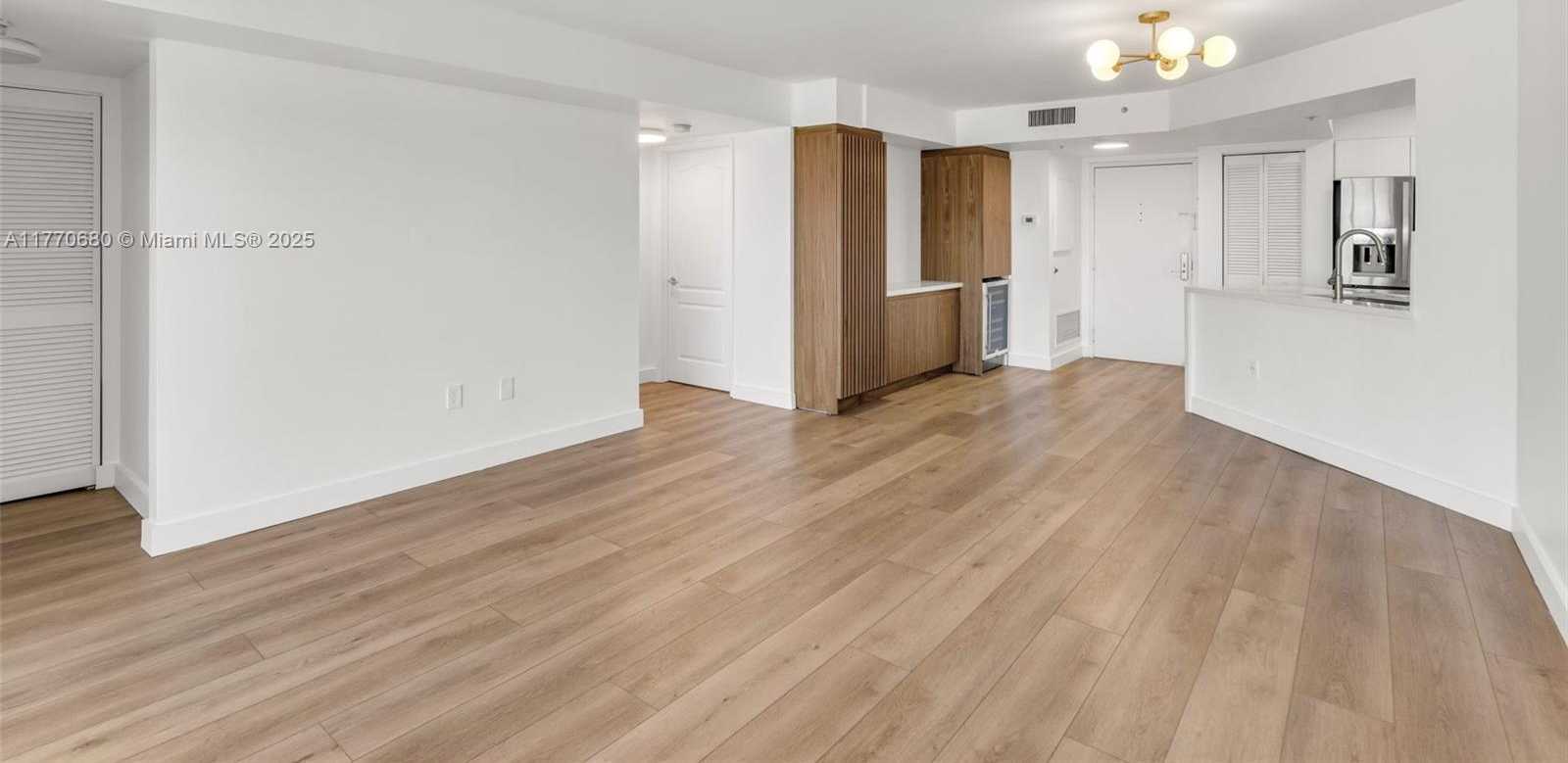Small Image of 1900 SUNSET HARBOUR DR #1615, Miami Beach Number 4