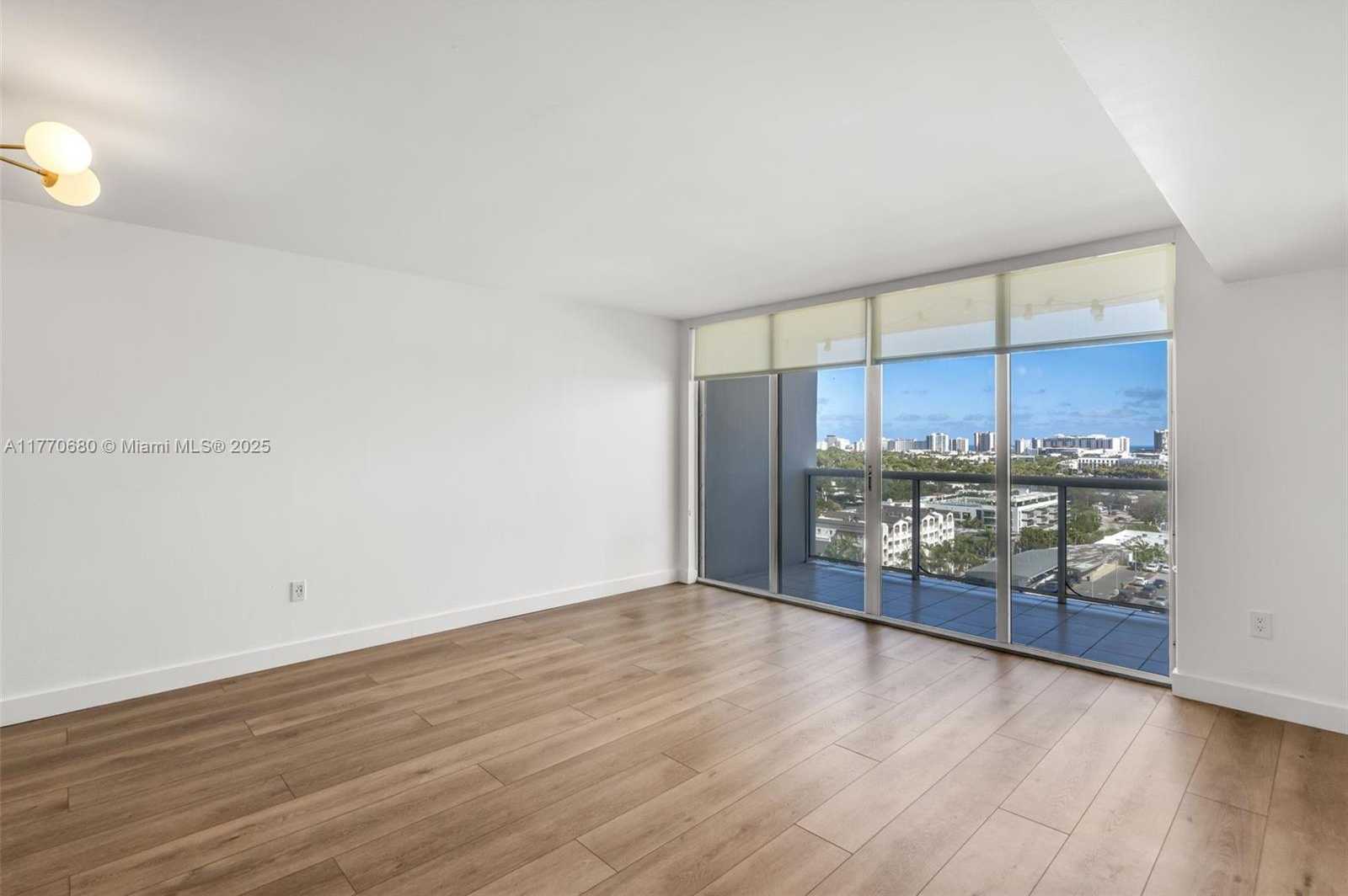 Small Image of 1900 SUNSET HARBOUR DR #1615, Miami Beach Number 5