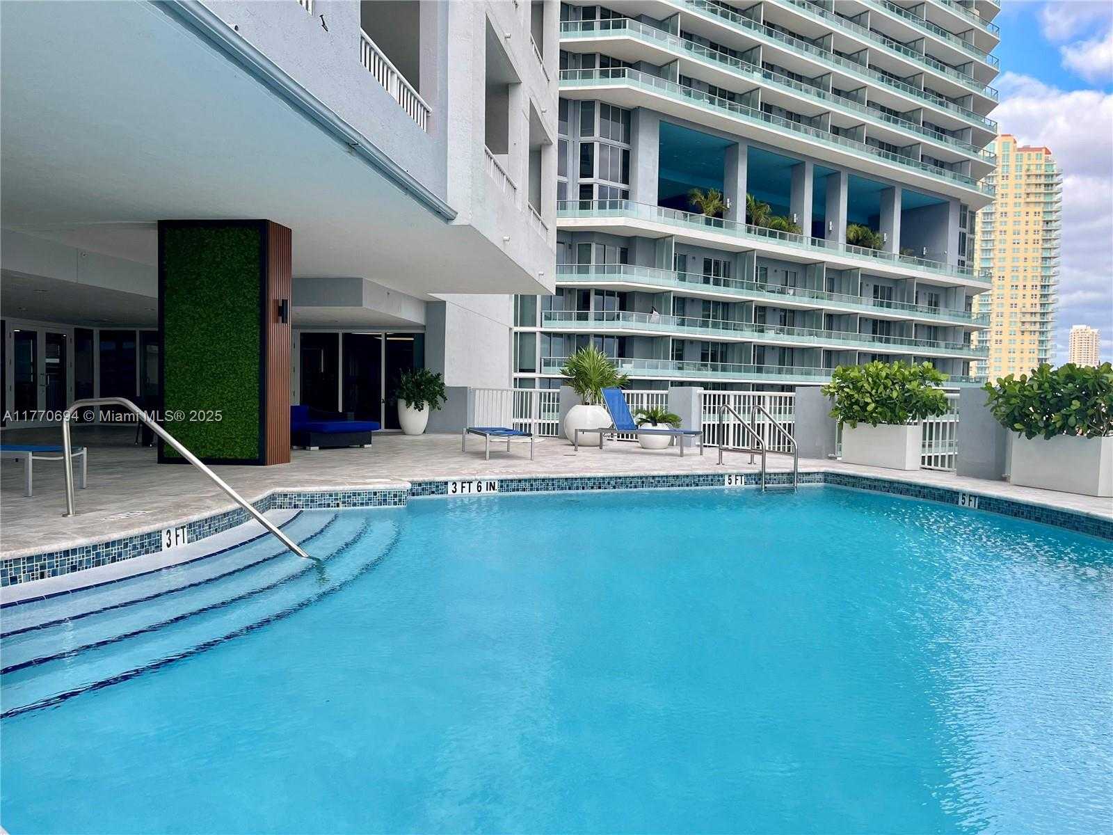 Small Image of 170 SOUTH EAST 14TH ST #1405, Miami Number 14