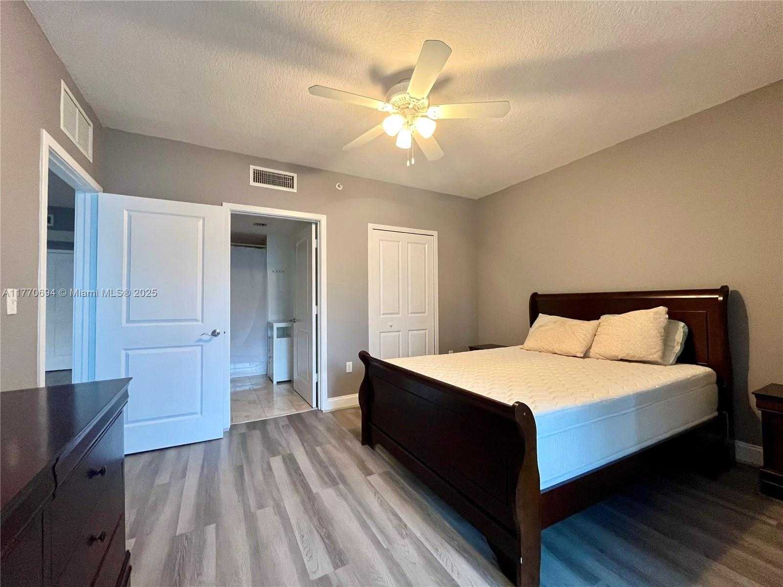 Small Image of 170 SOUTH EAST 14TH ST #1405, Miami Number 5