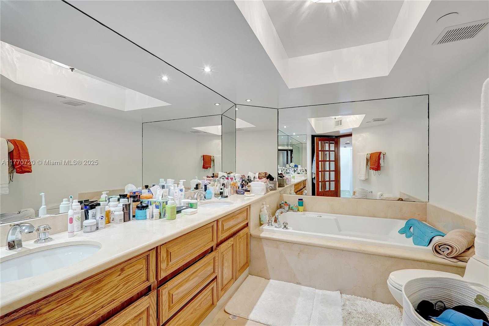 Small Image of 16425 COLLINS AVE #1412, Sunny Isles Beach Number 11