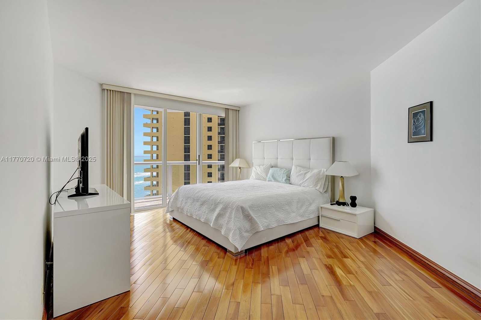 Small Image of 16425 COLLINS AVE #1412, Sunny Isles Beach Number 14