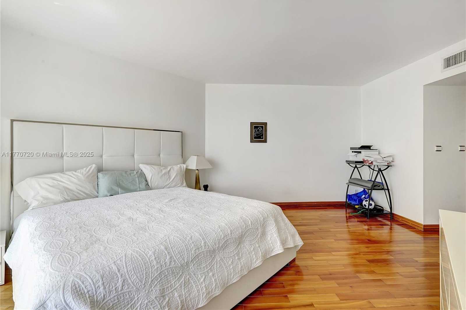 Small Image of 16425 COLLINS AVE #1412, Sunny Isles Beach Number 15