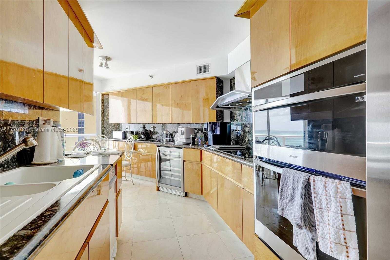 Small Image of 16425 COLLINS AVE #1412, Sunny Isles Beach Number 29