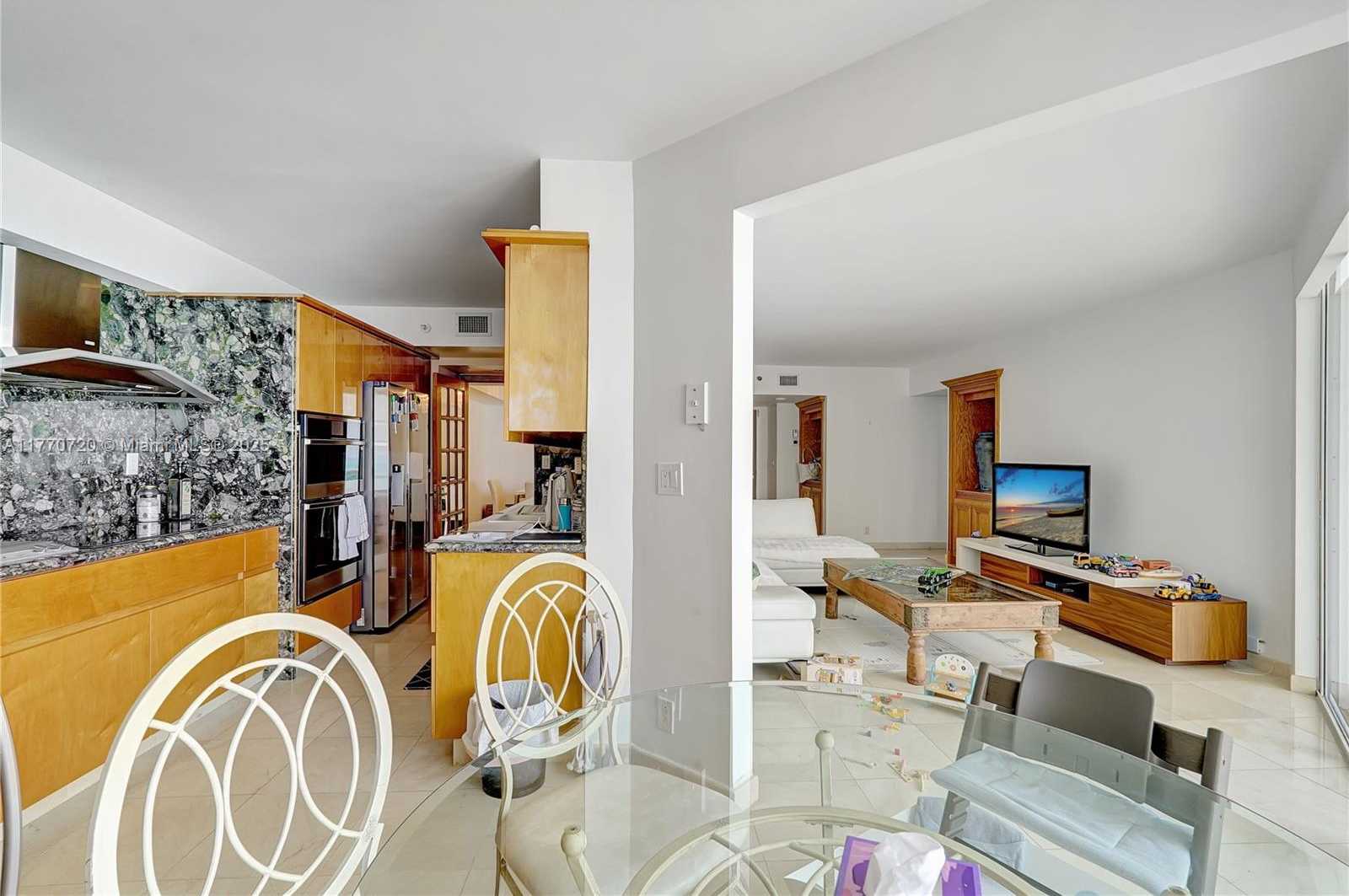 Small Image of 16425 COLLINS AVE #1412, Sunny Isles Beach Number 37