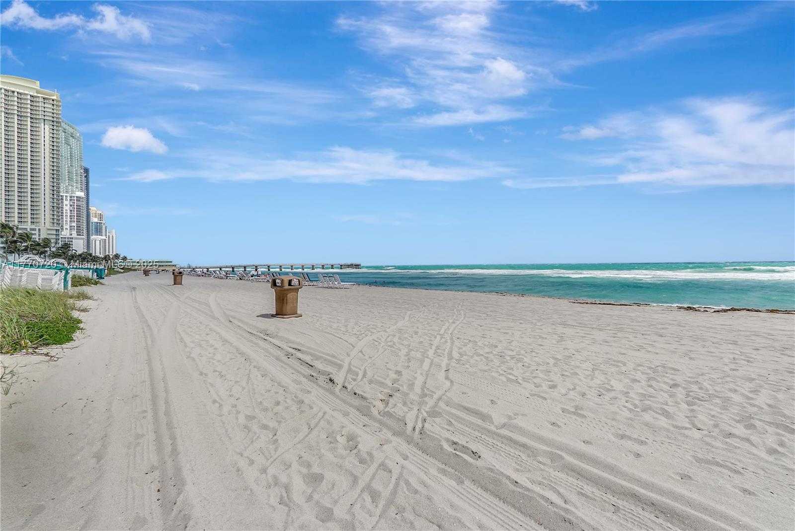 Small Image of 16425 COLLINS AVE #1412, Sunny Isles Beach Number 4