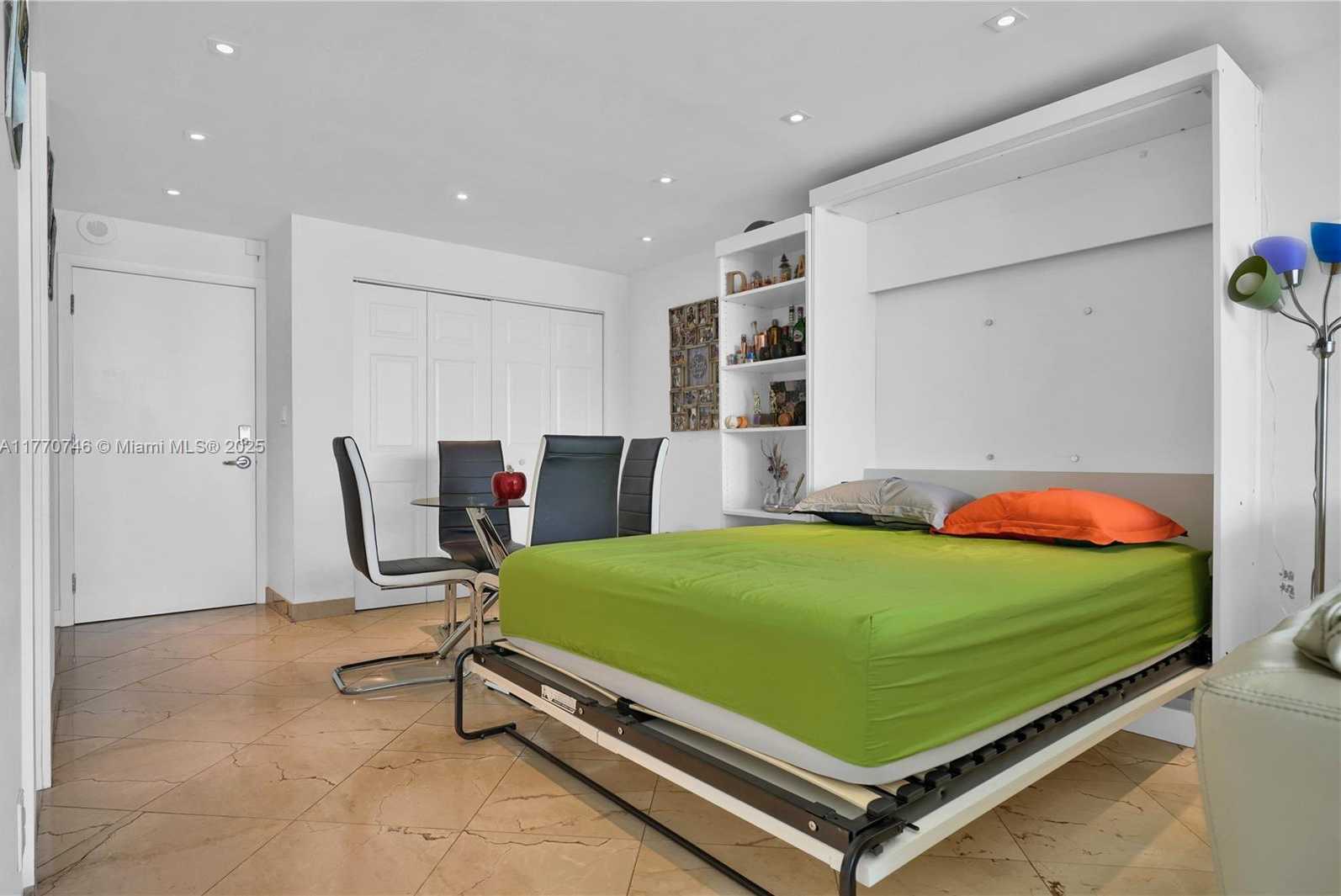 Small Image of 6770 INDIAN CREEK DR #PHA, Miami Beach Number 18