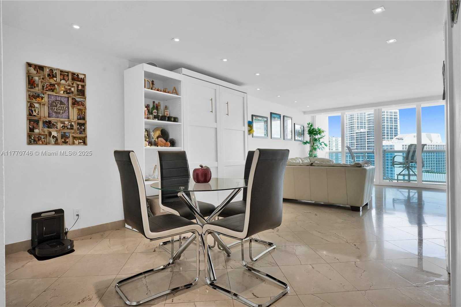 Small Image of 6770 INDIAN CREEK DR #PHA, Miami Beach Number 2