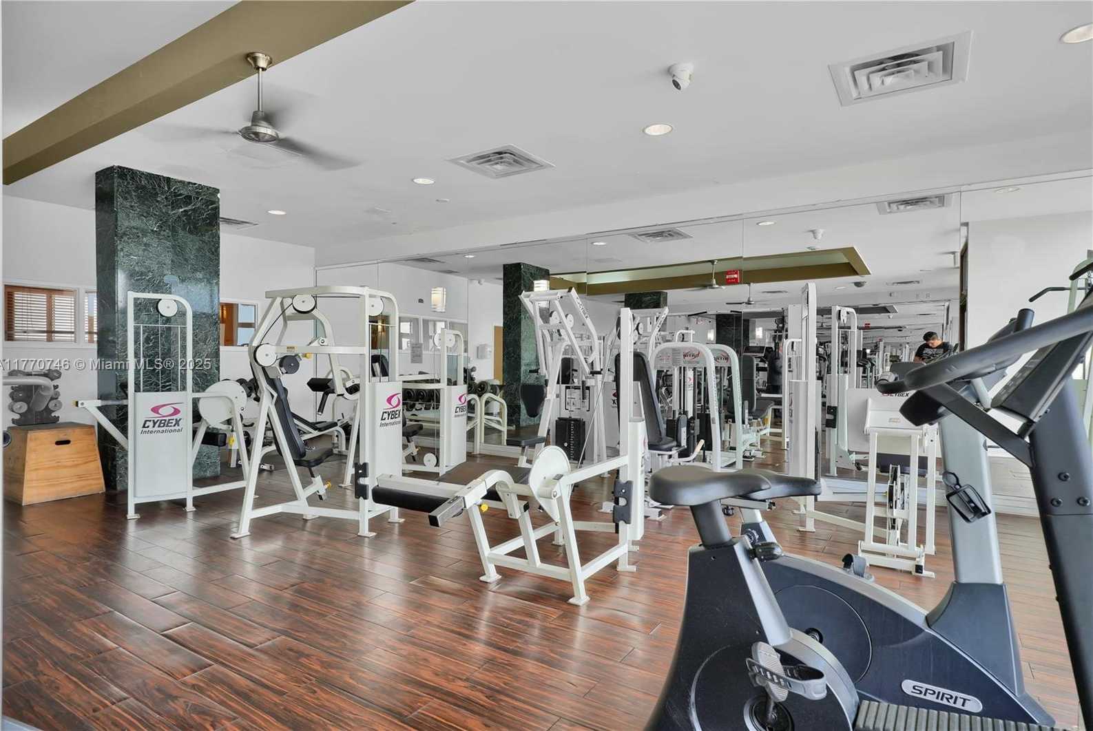 Small Image of 6770 INDIAN CREEK DR #PHA, Miami Beach Number 21