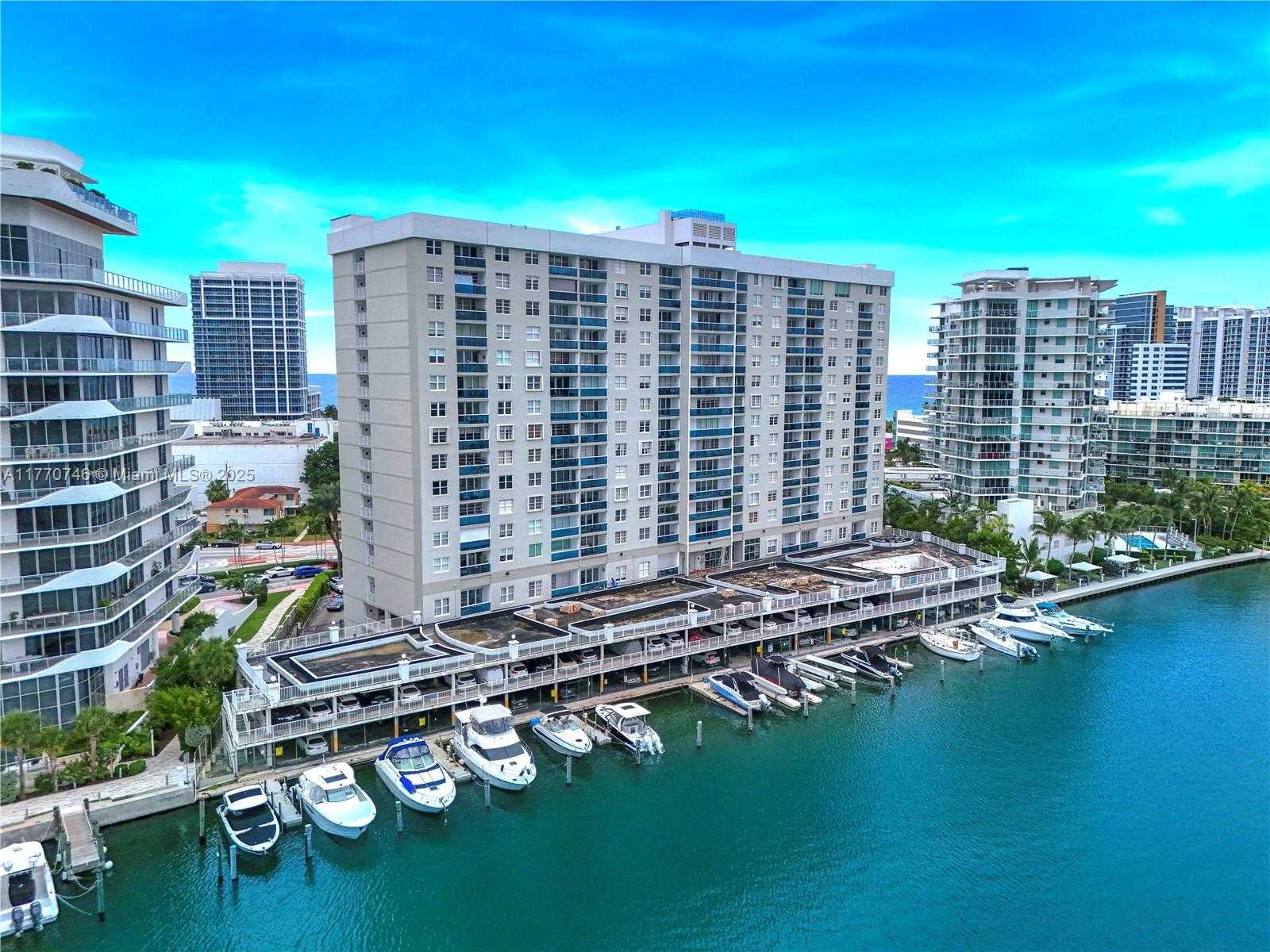 Small Image of 6770 INDIAN CREEK DR #PHA, Miami Beach Number 24