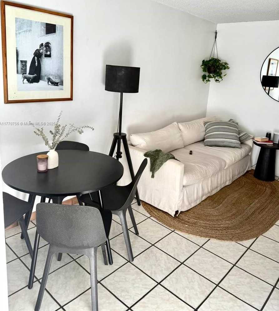 Small Image of 1580 WEST AVE #407, Miami Beach Number 12