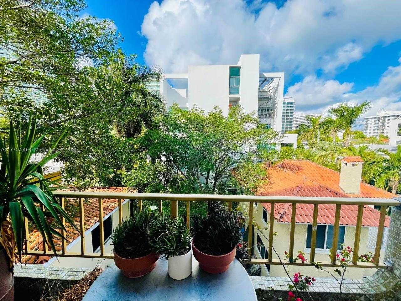 Small Image of 1580 WEST AVE #407, Miami Beach Number 22