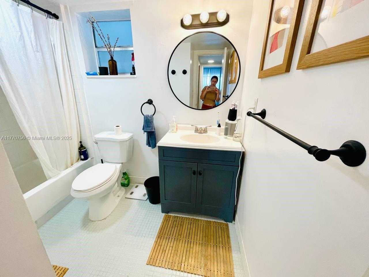 Small Image of 1580 WEST AVE #407, Miami Beach Number 25