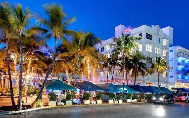 Small Image of 1580 WEST AVE #407, Miami Beach Number 33