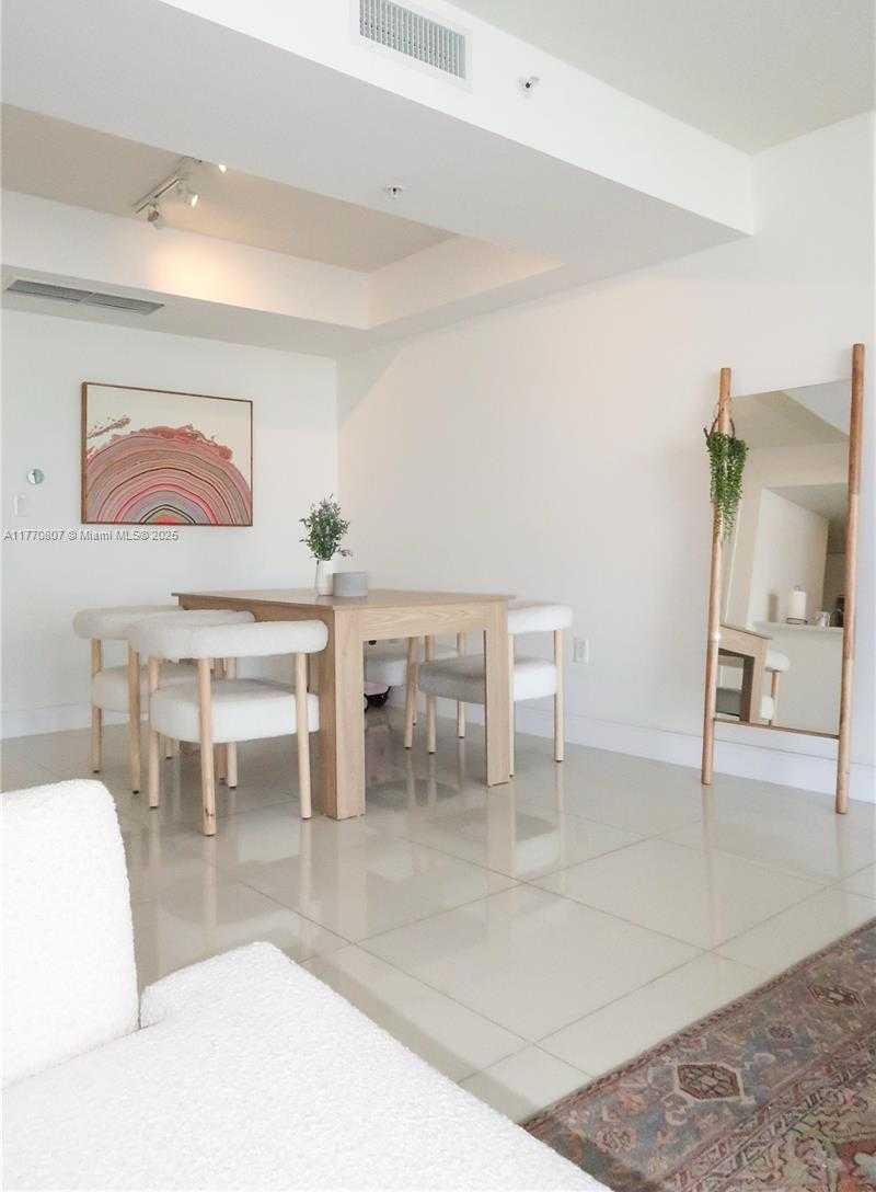 Small Image of 1861 NORTH WEST S RIVER DR #1501, Miami Number 18