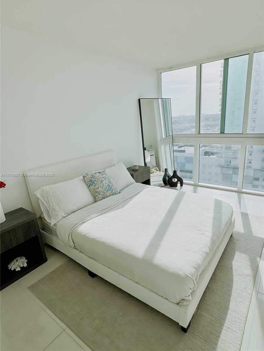 Small Image of 1861 NORTH WEST S RIVER DR #1501, Miami Number 26
