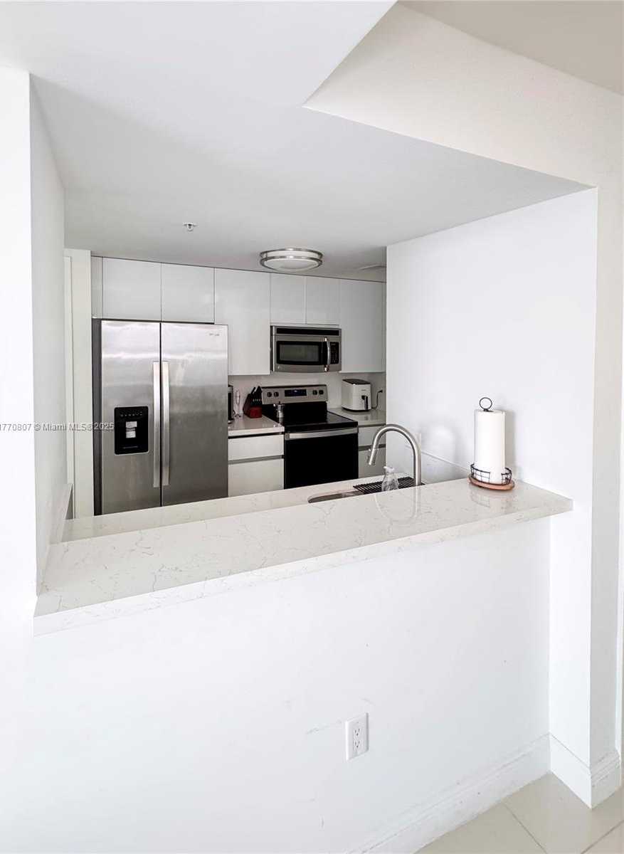 Small Image of 1861 NORTH WEST S RIVER DR #1501, Miami Number 7