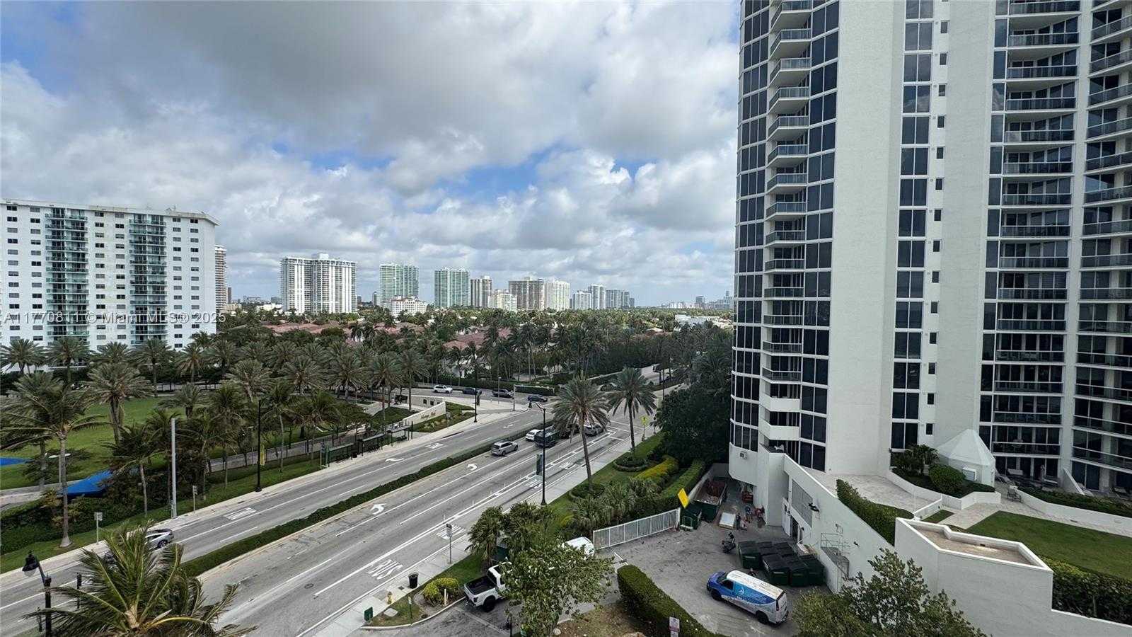 Small Image of 19201 COLLINS AVE #628, Sunny Isles Beach Number 33