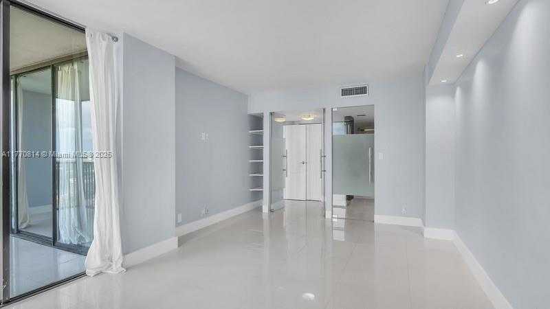 Small Image of 20301 WEST COUNTRY CLUB DR #2622, Aventura Number 15