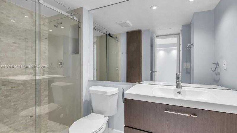 Small Image of 20301 WEST COUNTRY CLUB DR #2622, Aventura Number 21