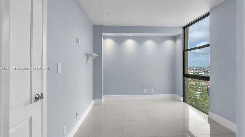 Small Image of 20301 WEST COUNTRY CLUB DR #2622, Aventura Number 23