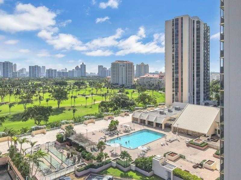 Small Image of 20301 WEST COUNTRY CLUB DR #2622, Aventura Number 3